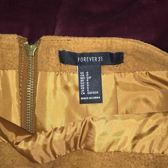 Mini Skirt - Picture 2 of 3